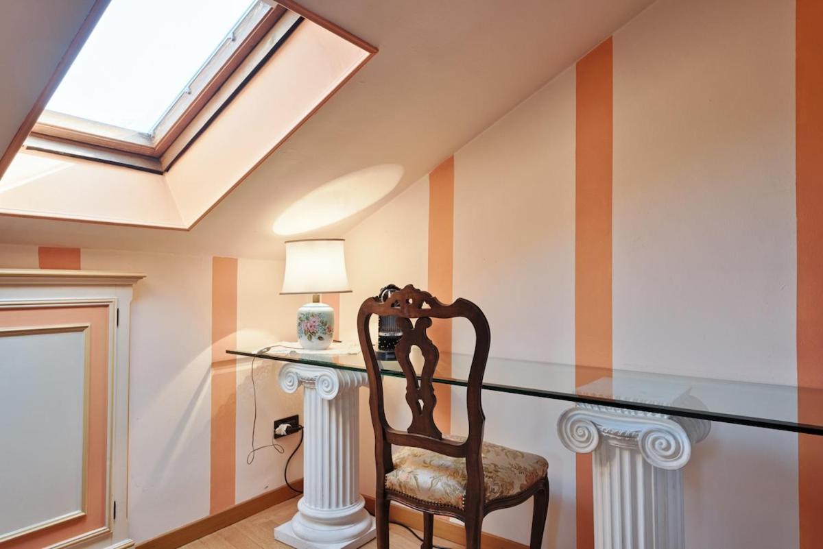 Eleganza Di Uno Stile Fuori Dal Tempo Turin
